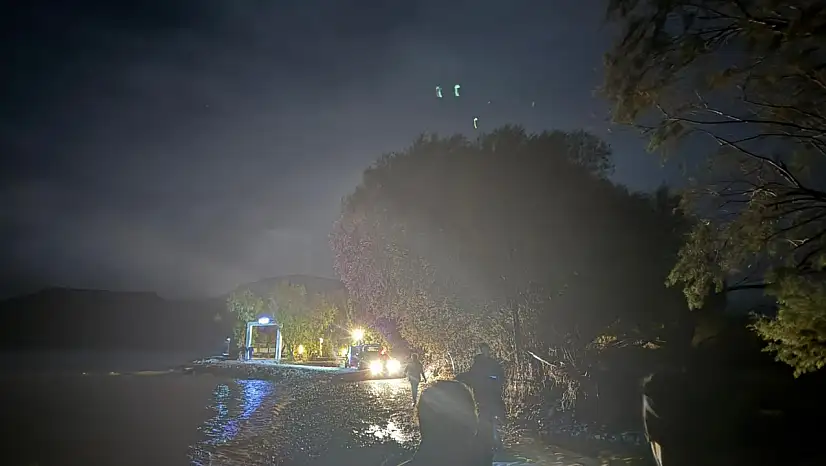 Datça'da sel felaketi bir kişi kayıp arama kurtarma seferberliği