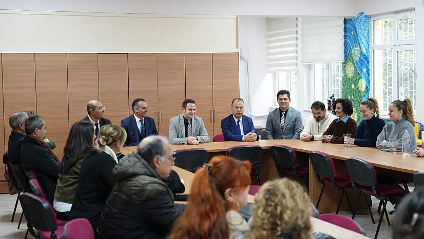 İl Milli Eğitim Müdürü Emre Çay öğretmenlerle bir araya geldi