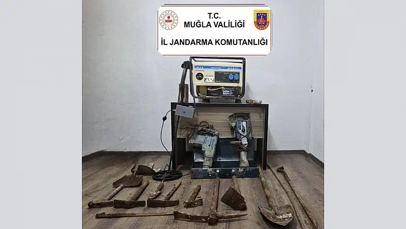 Kaçak Kazıya Suçüstü: 5 Kişi Tutuklandı