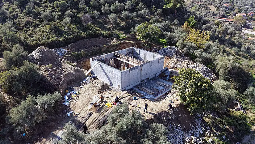 Milas bafa mahallesi'nde içme suyu deposu yenileniyor