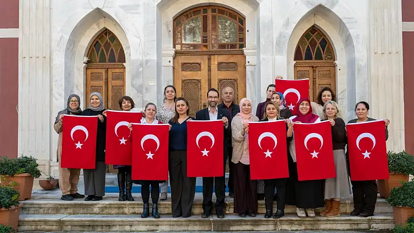 Muğla Olgunlaşma Enstitüsü'nde Bayrak dikim eğitimi
