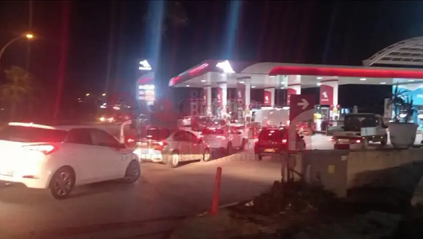 Zammı Duyan Benzinliğe Koştu, Kilometrelerce Kuyruklar Oluştu