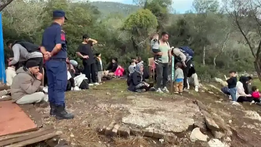 33'ü çocuk 74 düzensiz göçmen yakalandı