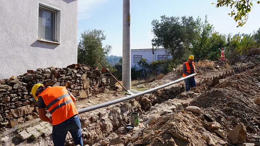 40 yıllık içme suyu hattı yenileniyor