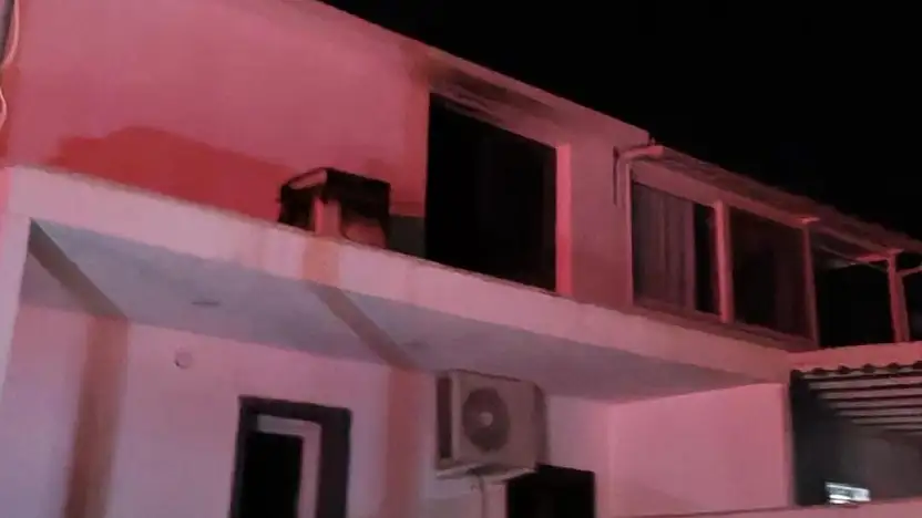 Alevler çamaşır makinesinden yükseldi