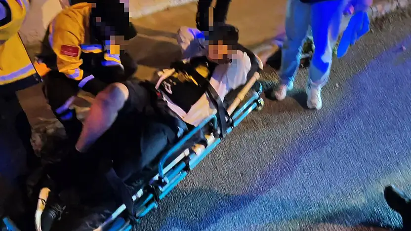 Alkollü motosiklet sürücüsü yağışta kayarak yaralandı