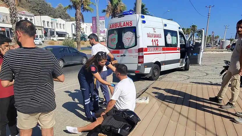 Atatürk Bulvarı'nda kaza ! otomobil ile motosiklet çarpıştı !