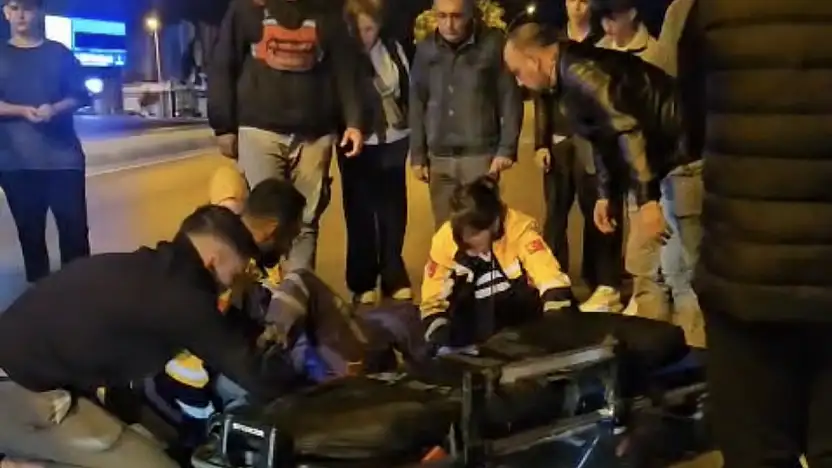 Bodrum'da kavşakta kaza motosikletli yaralandı
