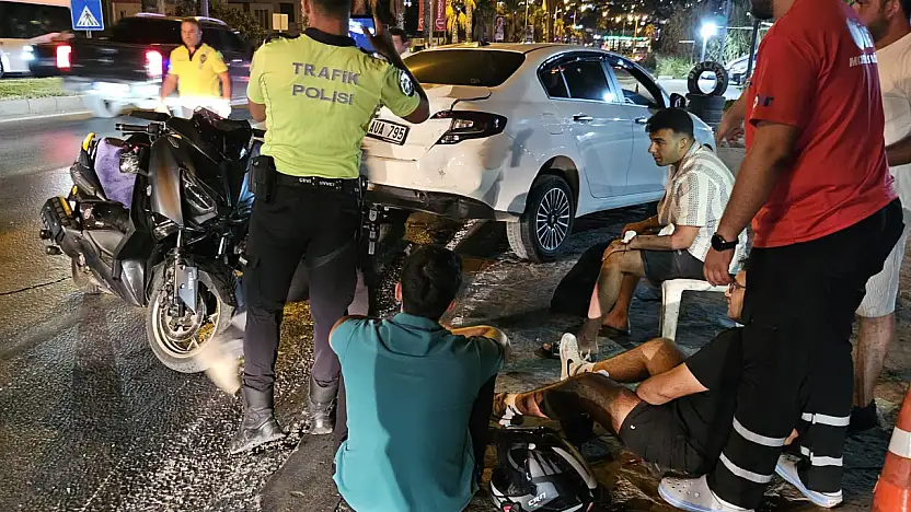Bodrum'da trafik kazası: iki motosiklet sürücüsü ve yolcusu yaralandı