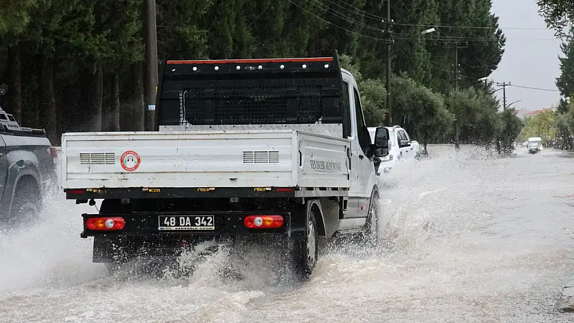 Bodrum ve çevresinde kuvvetli yağış etkili oldu: En fazla Yağış Ula'ya düştü