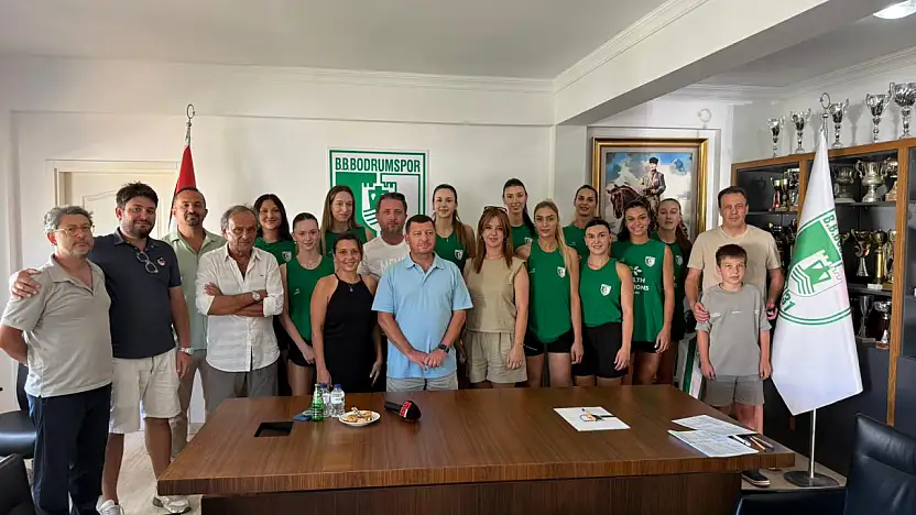 Bodrumspor Voleybol Şubesi'nden Yeni Sezon Öncesi İmza Şöleni !