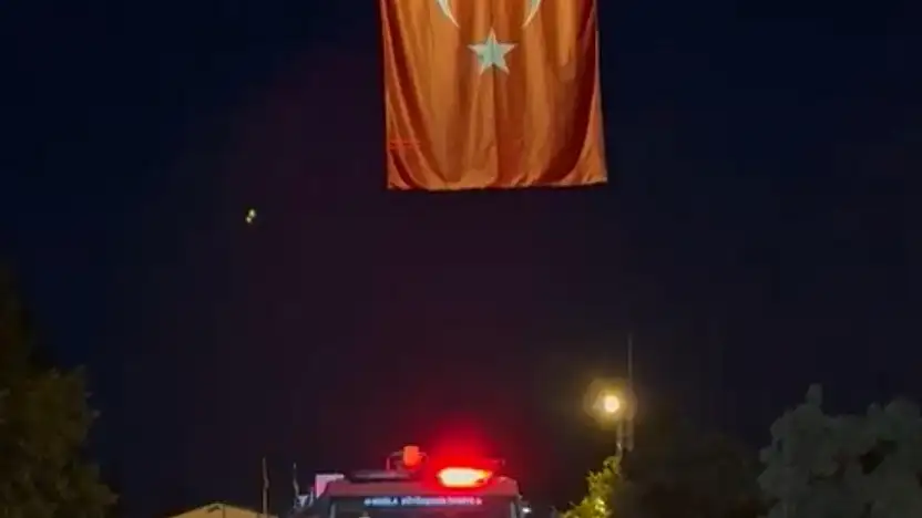 Buldan'daki orman yangınına destek için araçlar sevk edildi