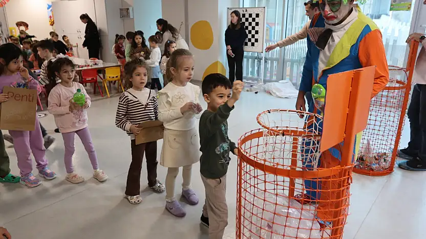 Büyükşehir miniklere geri dönüşüm bilinci aşılıyor