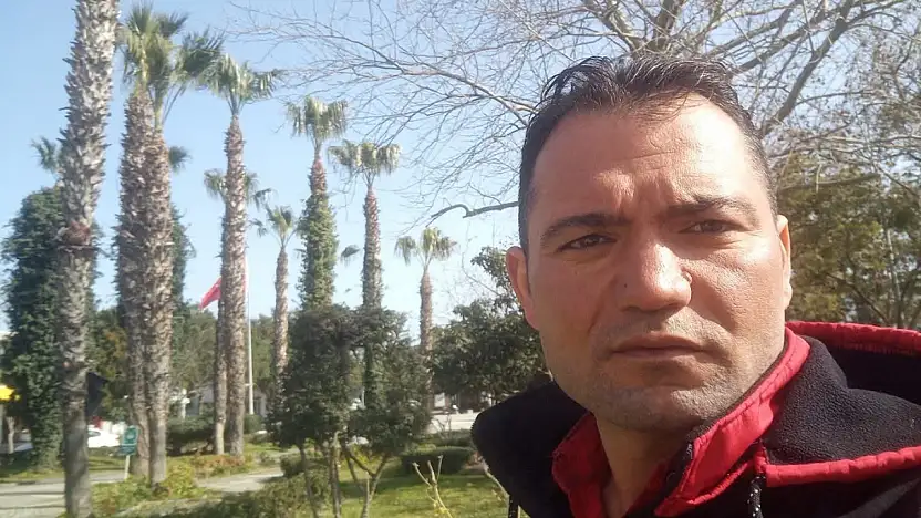 Evinde ölü olarak bulundu