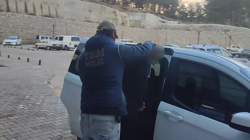 FETÖ operasyonu: 2 firari hükümlü yakalandı