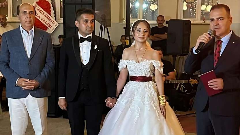 Gazi Üsteğmen Mutlu Duran, memleketi Köyceğiz'de dünyaevine girdi