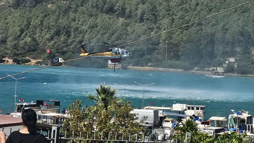 Güvercinlik'te ki orman yangını rüzgarın etkisiyle büyümeye devam ediyor !