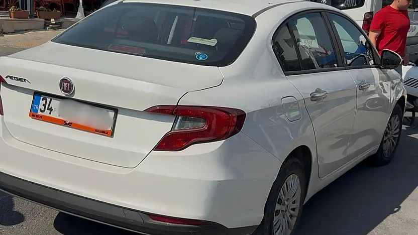 Hatalı park trafiği felç etti!