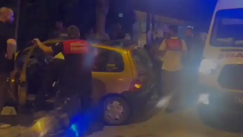 Kontrolden çıkan araç cami duvarına çarptı: 1 Yaralı