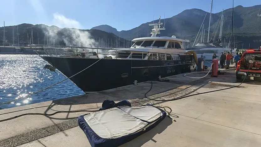 Motor yatta yangın paniği