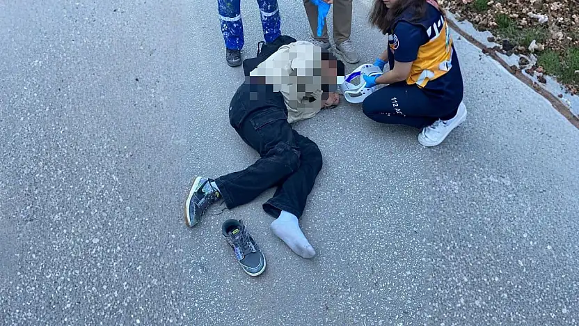 Motosiklet devrildi 2 yaralı