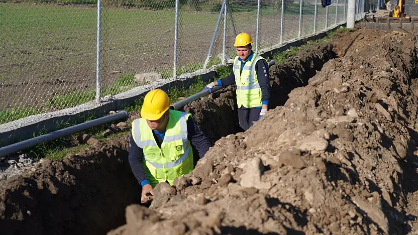 MUSKİ Karabörtlen Mahallesi'ndeki içme suyu hatlarını kamusal alana taşıyor