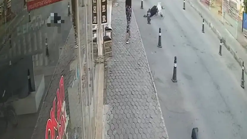 Ofis camından aşağı düştü: O anlar kamerada