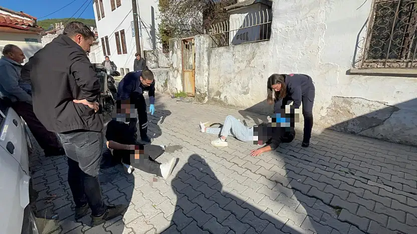 Otomobil ve motosiklet çarpıştı 2 yaralı