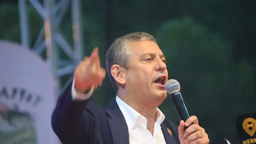 Özgür Özel'den toprağımızı vermiyoruz mitingi !