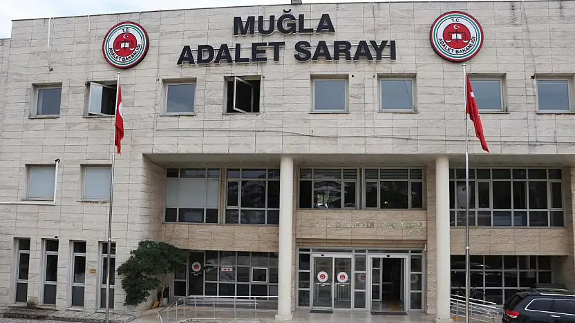 Polis kılığında 2 milyonluk dolandırıcılık