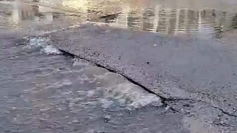 Saat geçmiyor, su patlakları durmuyor