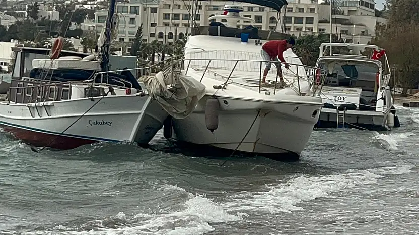 Şiddetli Fırtına Gümbet'i vurdu: 8 tekne karaya oturdu