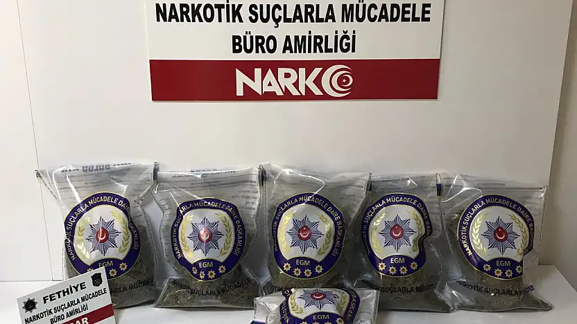 Uyuşturucu operasyonu: 2 kilo 872 gram esrar ele geçirildi, 3 kişi tutuklandı