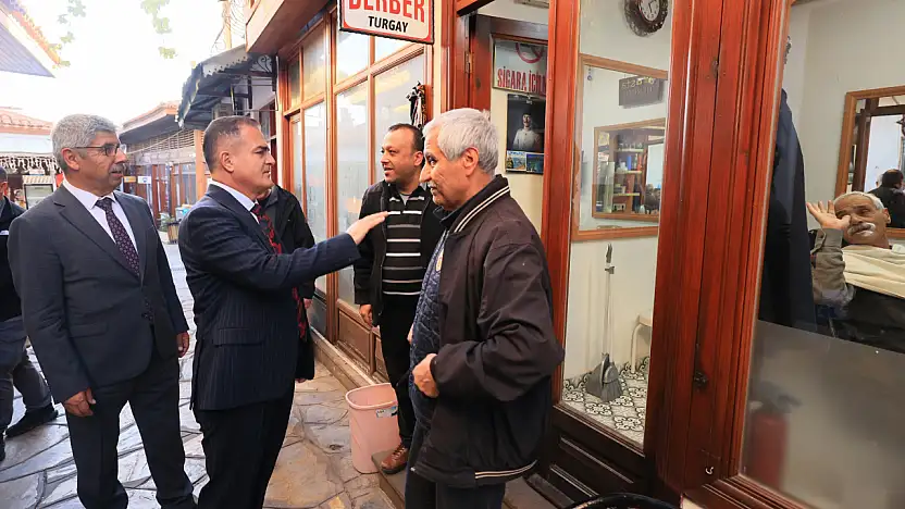 Vali Akbıyık ve Rektör Kaçar'dan esnaf ziyareti