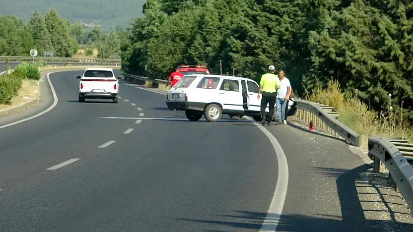 Yanan otomobil itfaiye ekiplerini alarma geçirdi