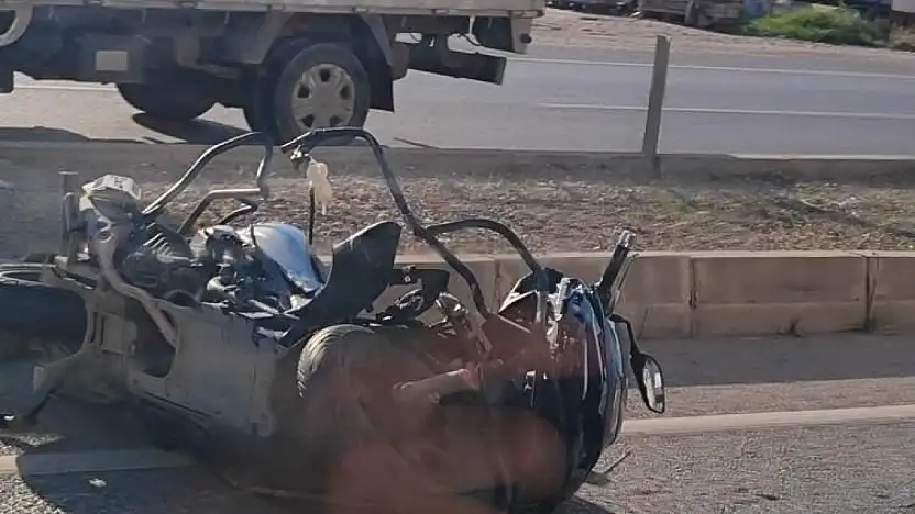 Yol daralmasında feci kaza  1 ağır yaralı