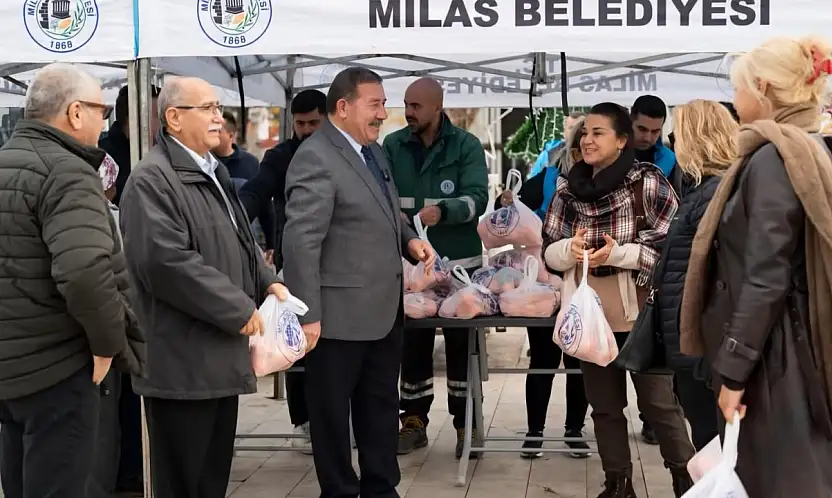 1 Ton Portakal ücretsiz dağıtıldı