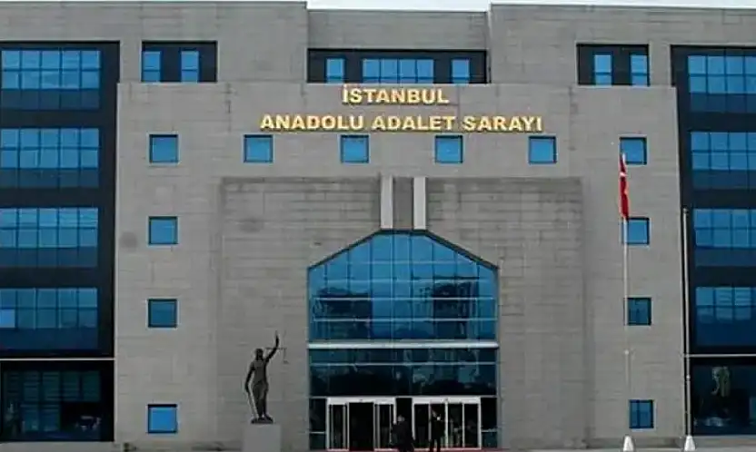 11 Fenomen gözaltında 9'u yurt dışında