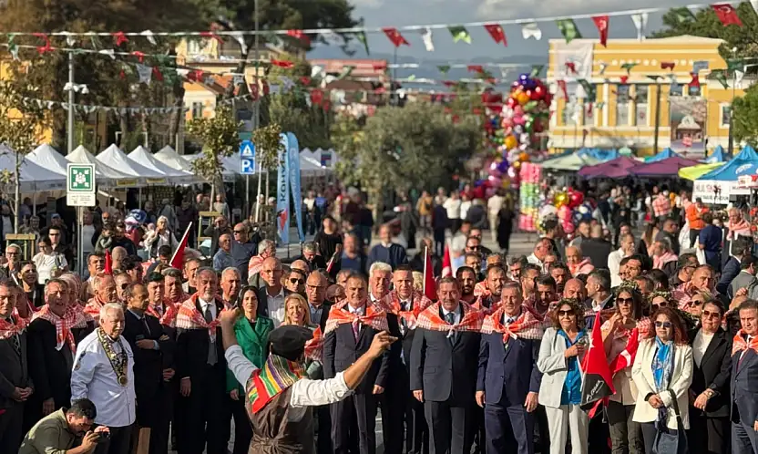 11. Milas Zeytin Hasat Şenliği renkli görüntülerle başladı