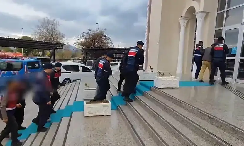 20 yıl önce işlenen cinayetin duruşması devam ediyor