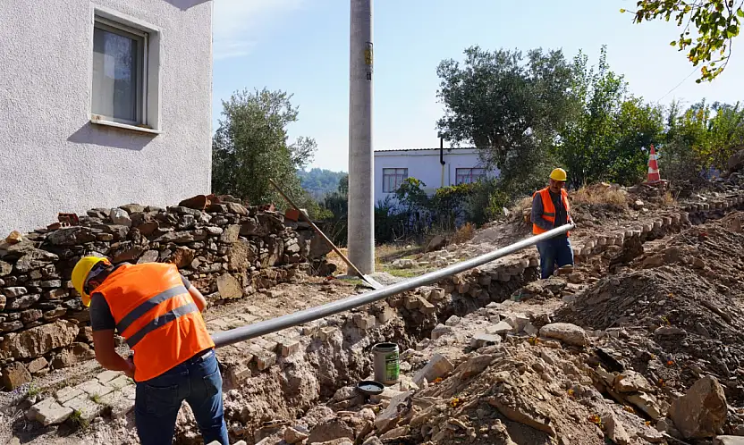 40 yıllık içme suyu hattı yenileniyor
