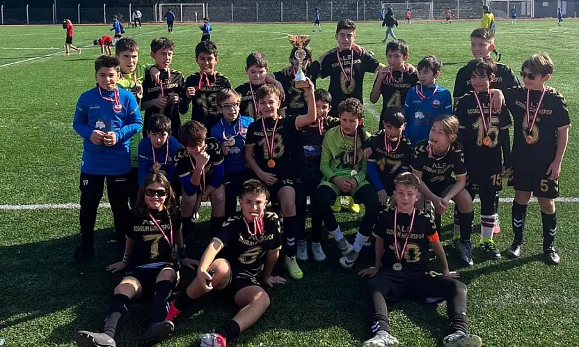 Ale Bodrum Birlikspor U12'den erken şampiyonluk coşkusu