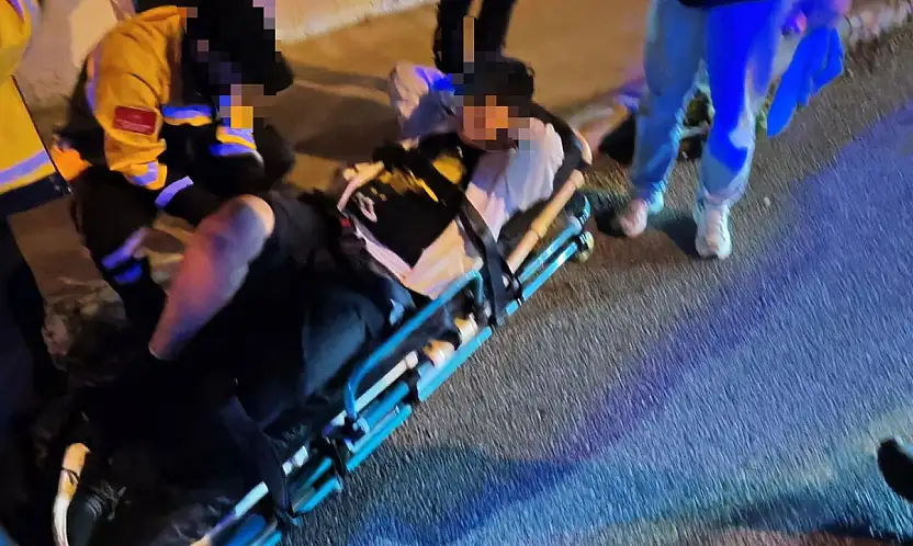 Alkollü motosiklet sürücüsü yağışta kayarak yaralandı