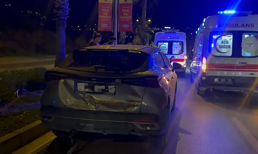 Ani fren kazaya neden oldu 3 kişi yaralandı