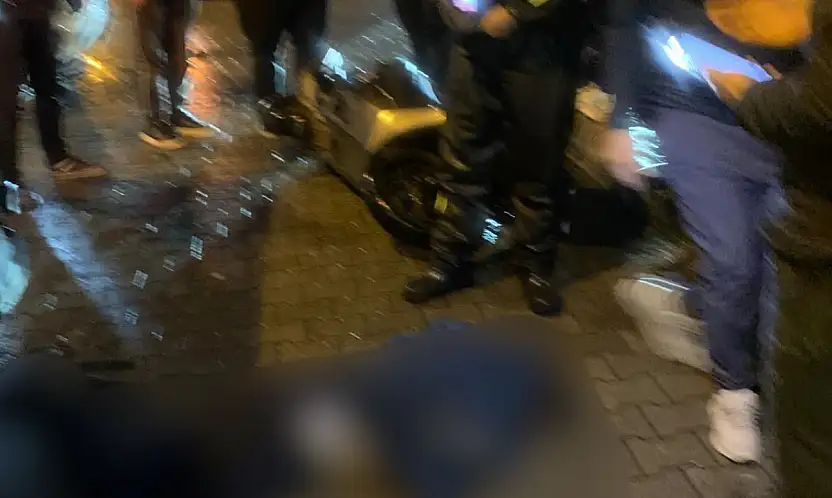 Belediye kamyonu ile motosiklet çarpıştı 1 yaralı