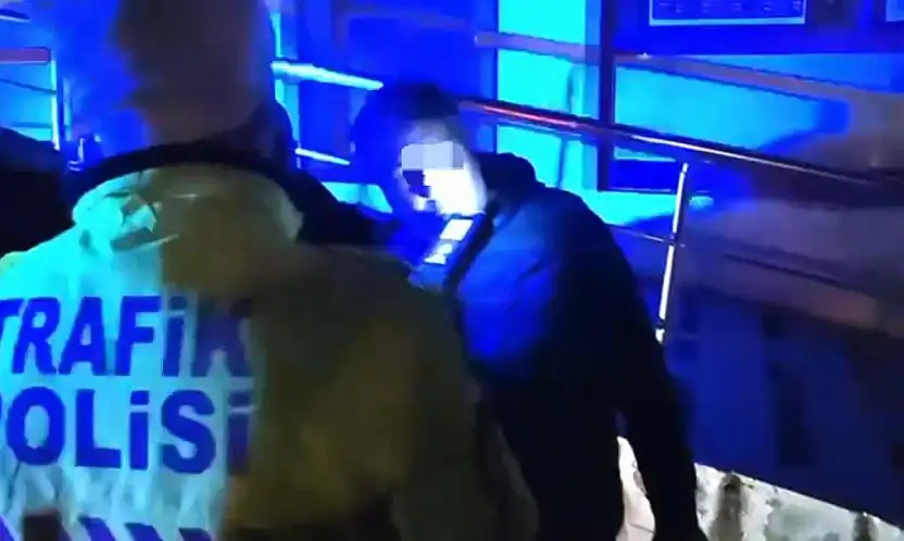 Bodrum'da alkollü sürücü polisi yanıltmaya çalıştı