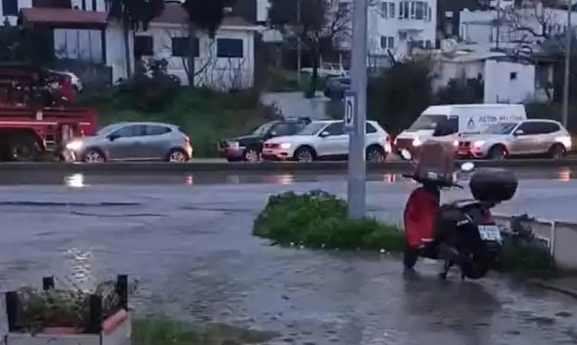 Bodrum'da dolmuş durağı eksikliği vatandaşları zorluyor