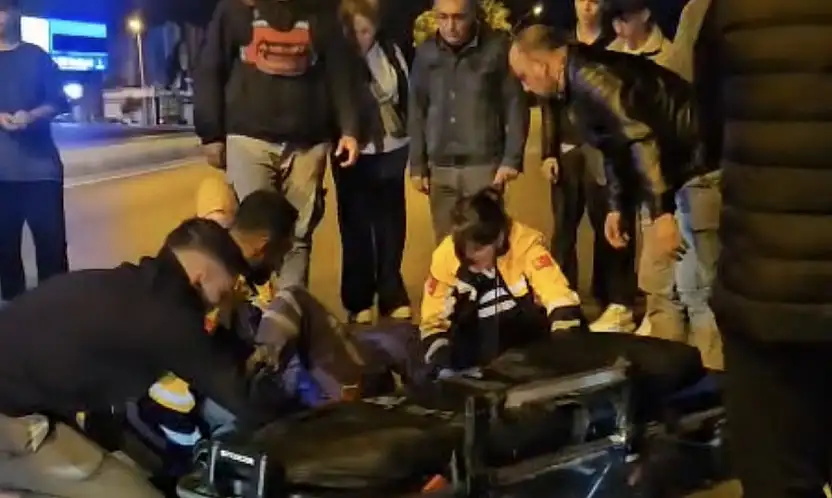 Bodrum'da kavşakta kaza motosikletli yaralandı