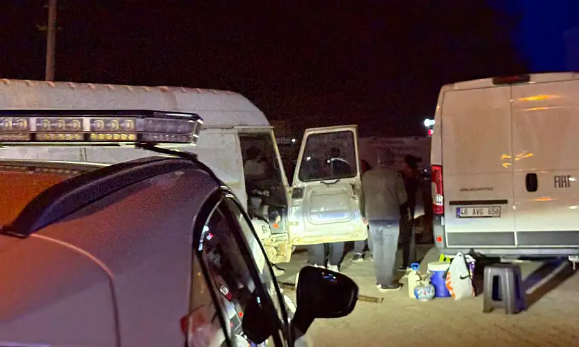 Bodrum istikametine ilerleyen iki aracın karıştığı kazada, 1 kişi yaralandı.
