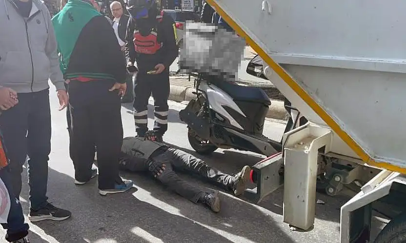 Çöp kamyonuna çarptı 1 yaralı